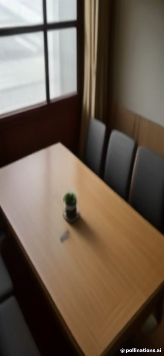 deepseek 官网聊天 深色主题的会话主界面，顶部显示当前会话标题，中部是用户与助手的多轮对话气泡，底部为输入框与发送按钮